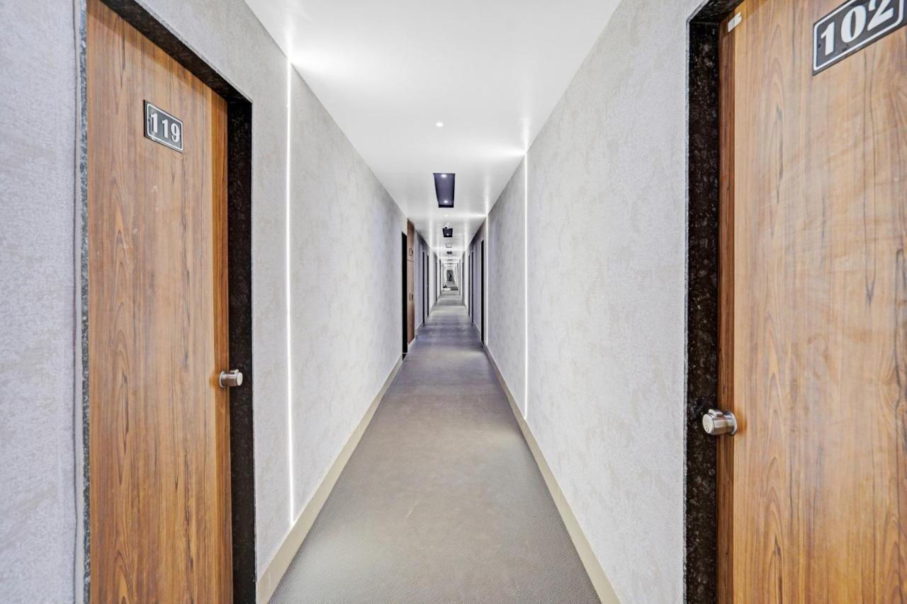 Collection O 83775 Hotel 4King Surate Exterior foto