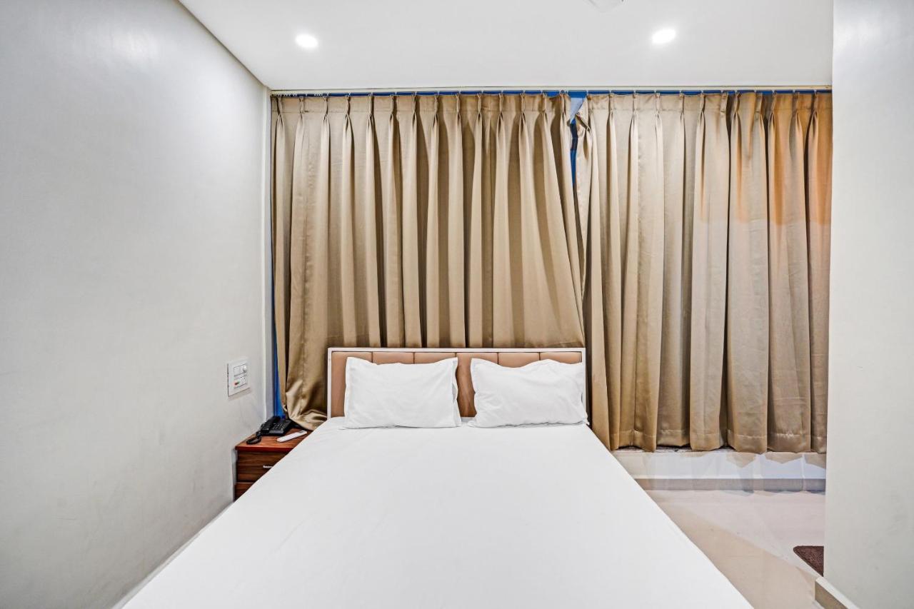 Collection O 83775 Hotel 4King Surate Exterior foto