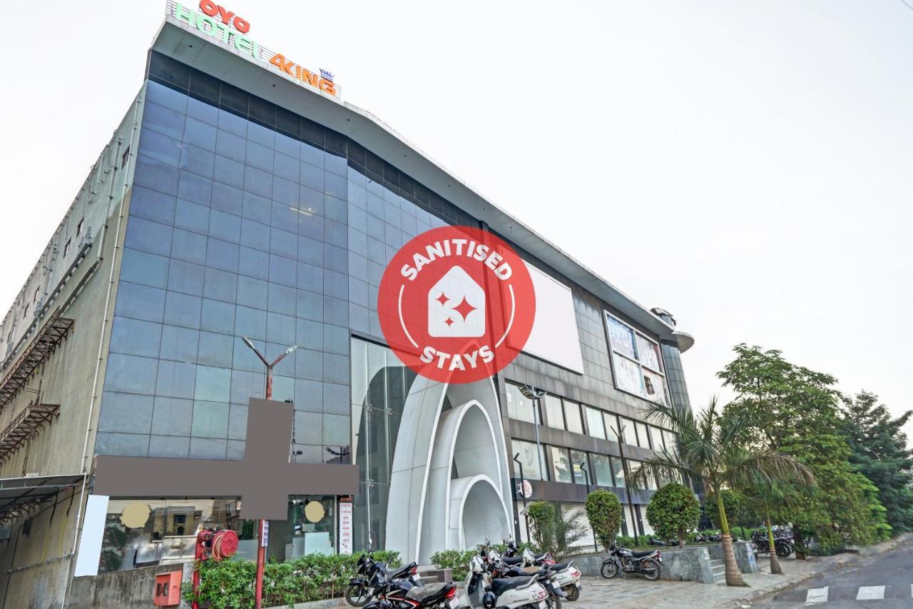 Collection O 83775 Hotel 4King Surate Exterior foto